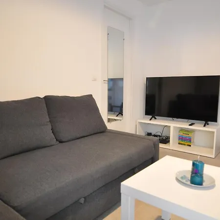 1er - Chic One-bedroom With Parking - Stayinantibes Lejlighed