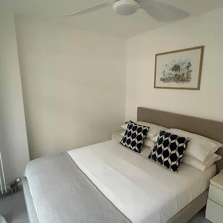 1er - Chic One-bedroom With Parking - Stayinantibes Lejlighed Antibes