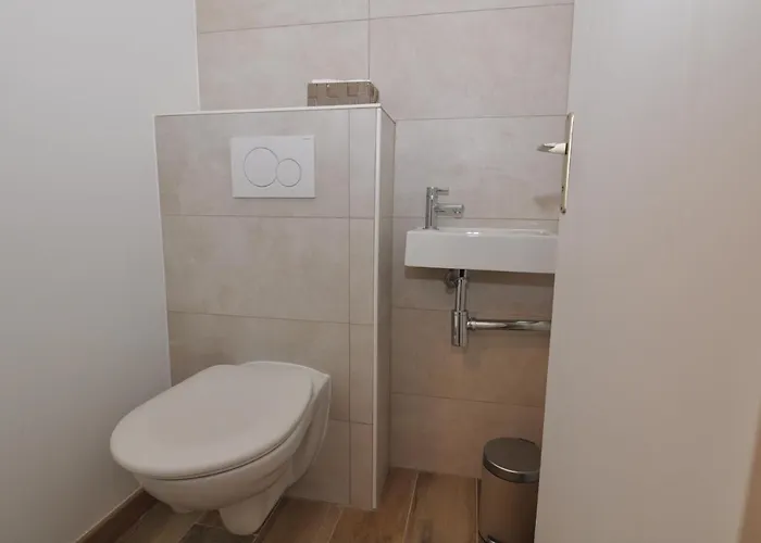 1er - Chic One-bedroom With Parking - Stayinantibes Апартаменты Антиб