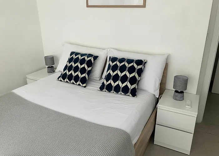 Daire 1er - Chic One-bedroom With Parking - Stayinantibes Antibes